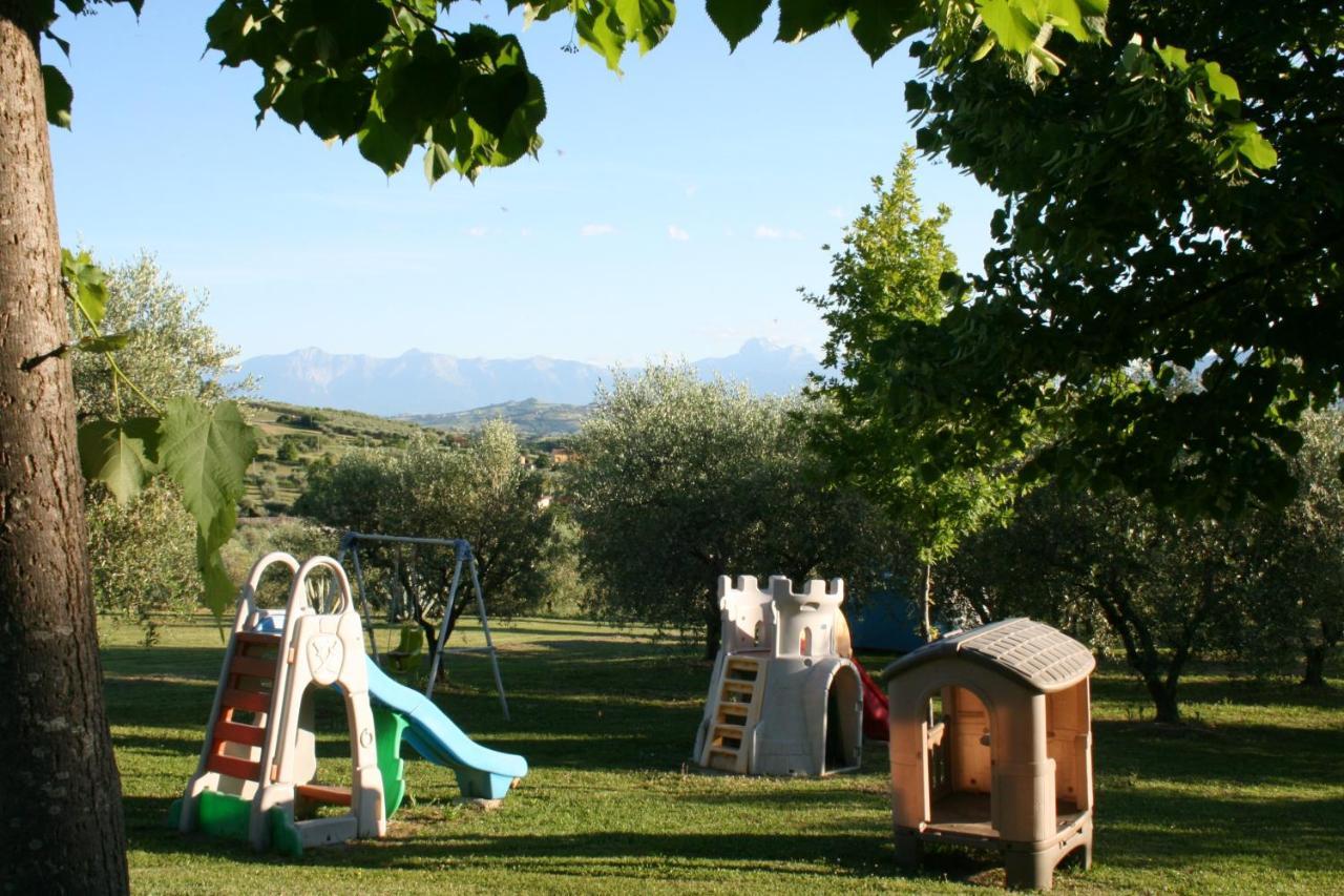 Agriturismo Villa Fiore Torano Nuovo Buitenkant foto