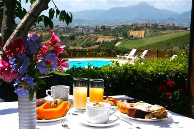 Agriturismo Villa Fiore Torano Nuovo Buitenkant foto