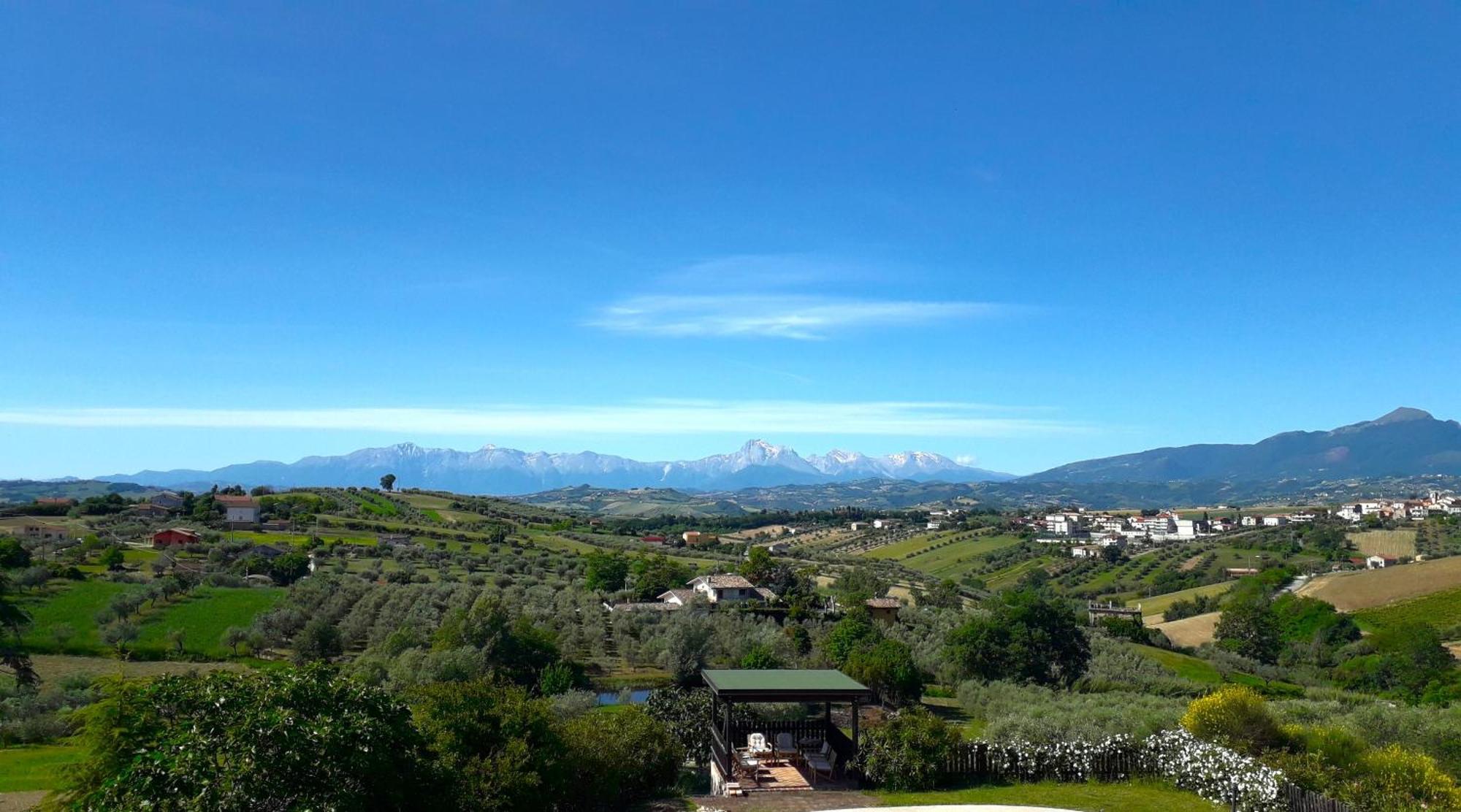 Agriturismo Villa Fiore Torano Nuovo Buitenkant foto
